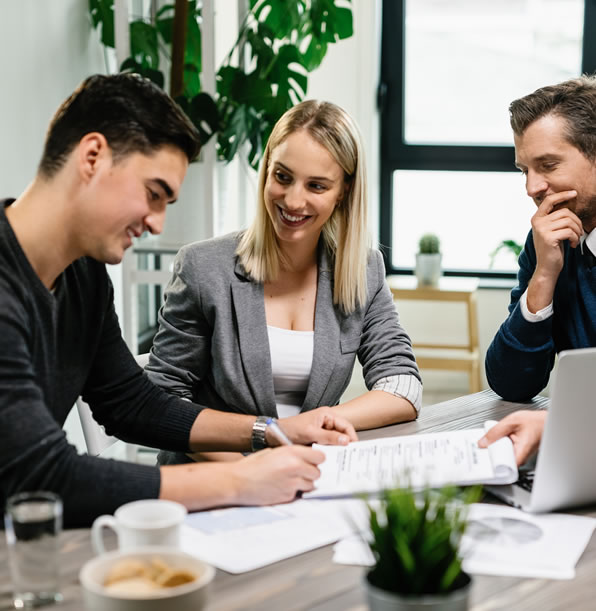 We offer high-functioning and responsive website pages that not only capture We offer high functioning and responsive website pages that not only capture